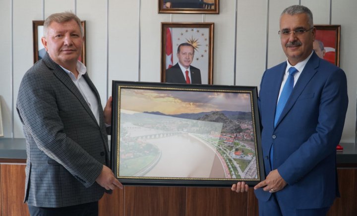 Ak Parti Çorum Milletvekili Ahlatçı’dan Osmancık Belediye Başkanı Gelgör’e Ziyaret